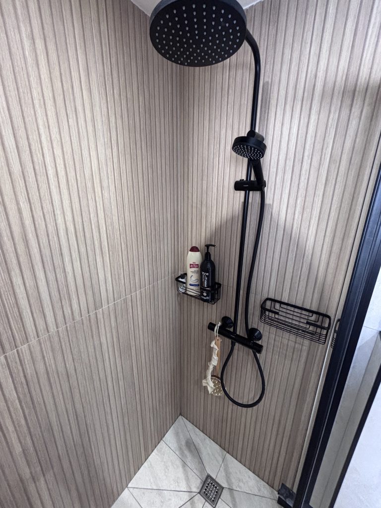 Bostad under renovering på Gran Canaria med nya ytskikt