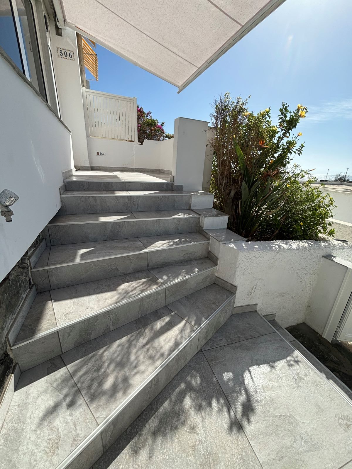 Renoverad terrass i Nueva Suecia, San Agustín